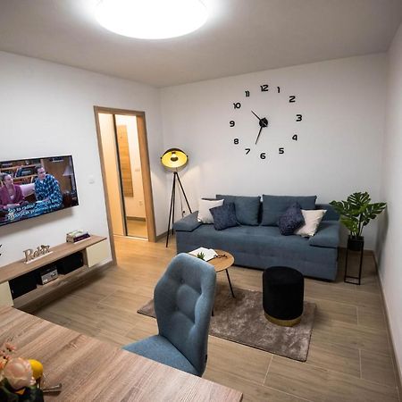 N & D Apartment ชิเบนิก ภายนอก รูปภาพ