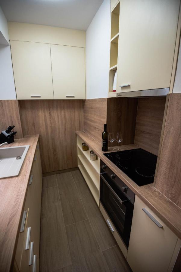 N & D Apartment ชิเบนิก ภายนอก รูปภาพ
