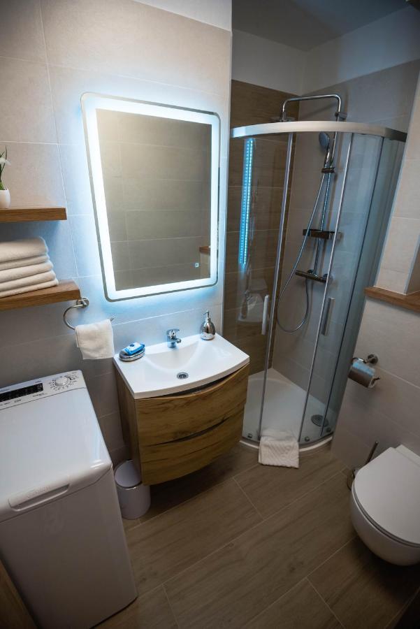 N & D Apartment ชิเบนิก ภายนอก รูปภาพ