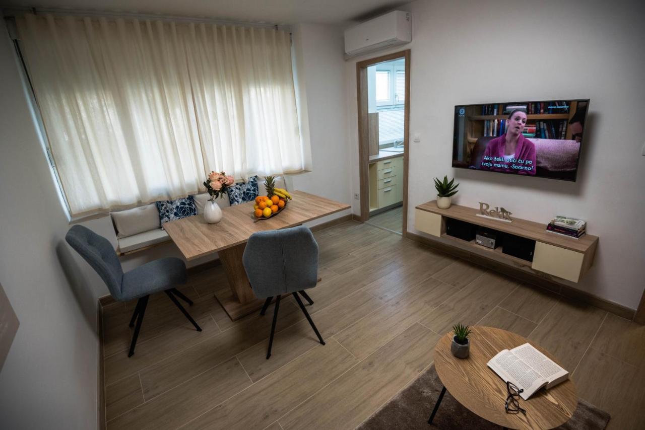 N & D Apartment ชิเบนิก ภายนอก รูปภาพ